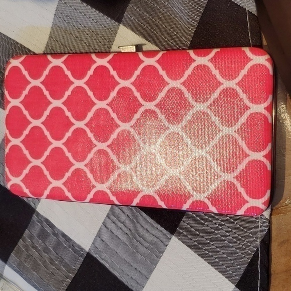 🐻     Brownlow Pink Wallet Clutch